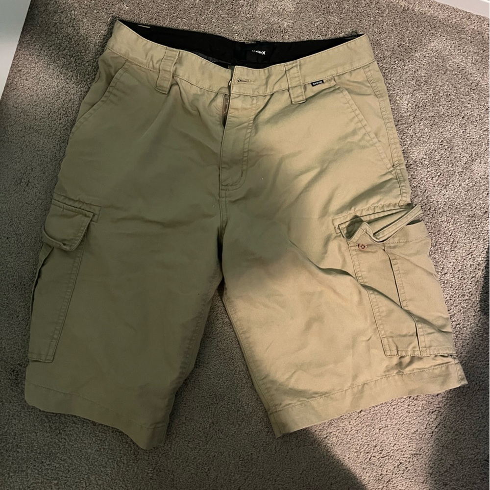 Beige Hurley cargo shorts size 33